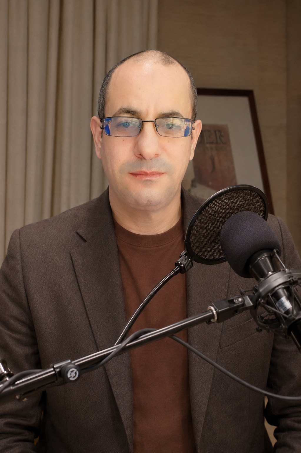 د. إبراهيم جلال فضلون — مداخلة إعلامية من غرفة الراديو (Broadcast From the Radio Room)